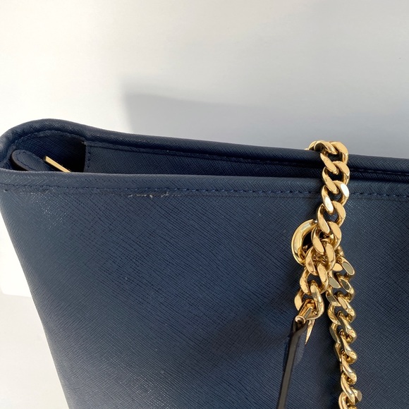 Michael Kors Navy Jet Set Travel Chain Tote Bag - Picture 5 of 8